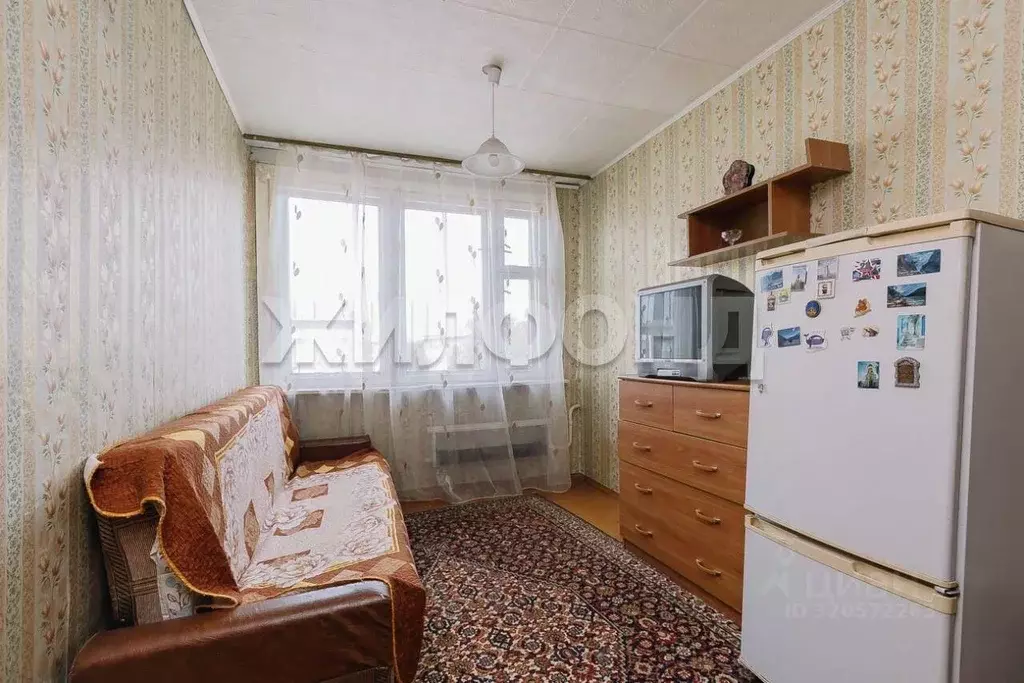 Комната Новосибирская область, Новосибирск ул. Палласа, 3/2 (10.2 м) - Фото 1