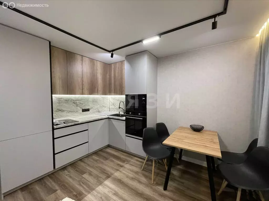 1-комнатная квартира: Тюмень, улица Монтажников, 38 (39.5 м) - Фото 1