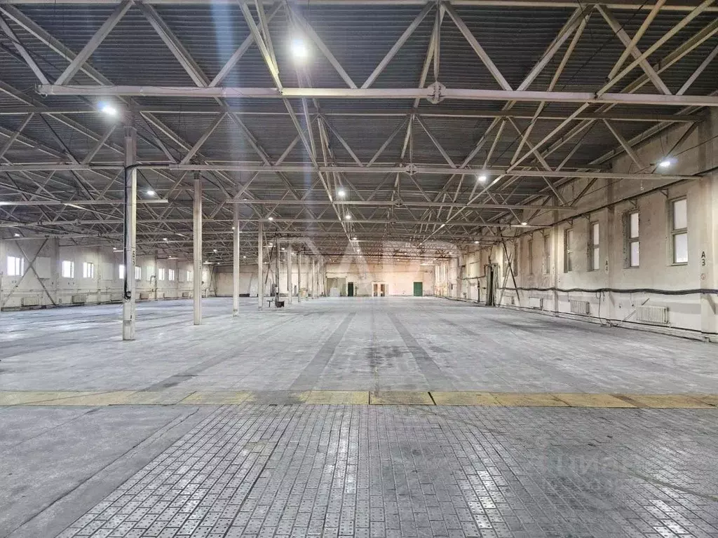 Производственное помещение в Татарстан, Набережные Челны ул. Имени ... - Фото 1