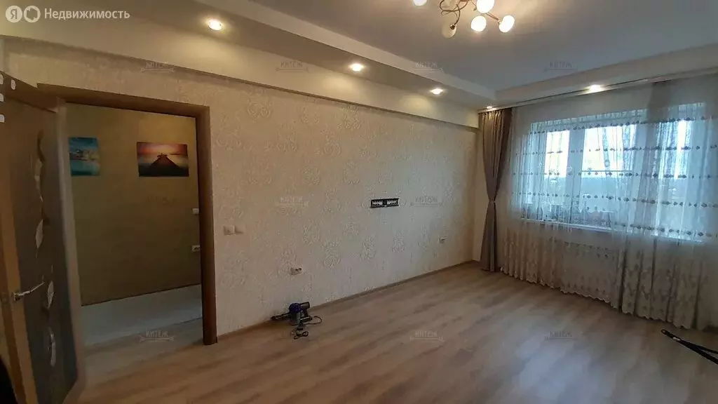 2-комнатная квартира: Калуга, улица Георгия Димитрова, 8 (62.2 м) - Фото 0