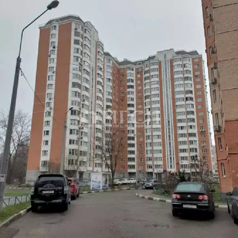 Продается 2-комнатная квартира - Фото 1