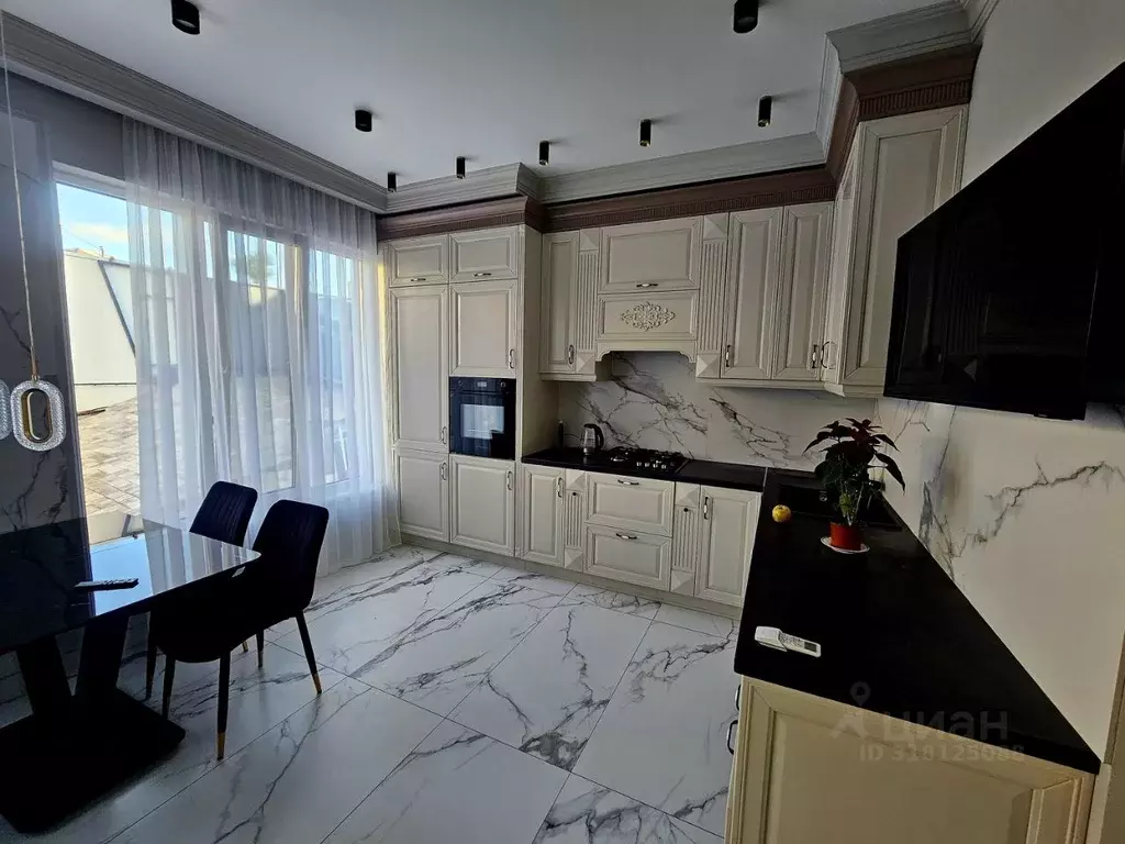 Дом в Краснодарский край, Сочи ул. Высокогорная, 17/7Б (176 м) - Фото 1