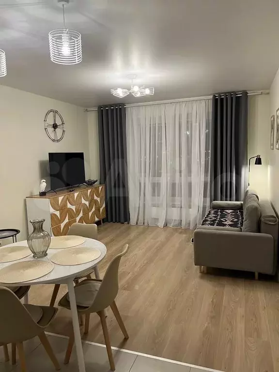 2-к. квартира, 40 м, 3/33 эт. - Фото 0
