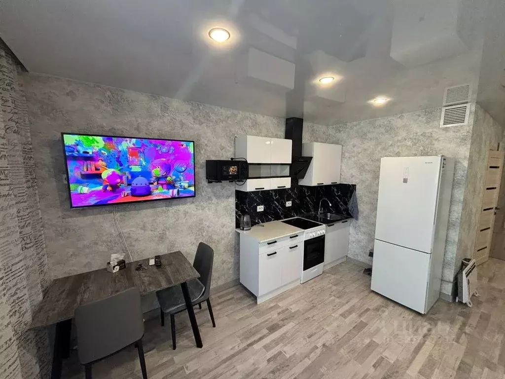 Студия Приморский край, Владивосток ул. Анны Щетининой, 14 (32.4 м) - Фото 1