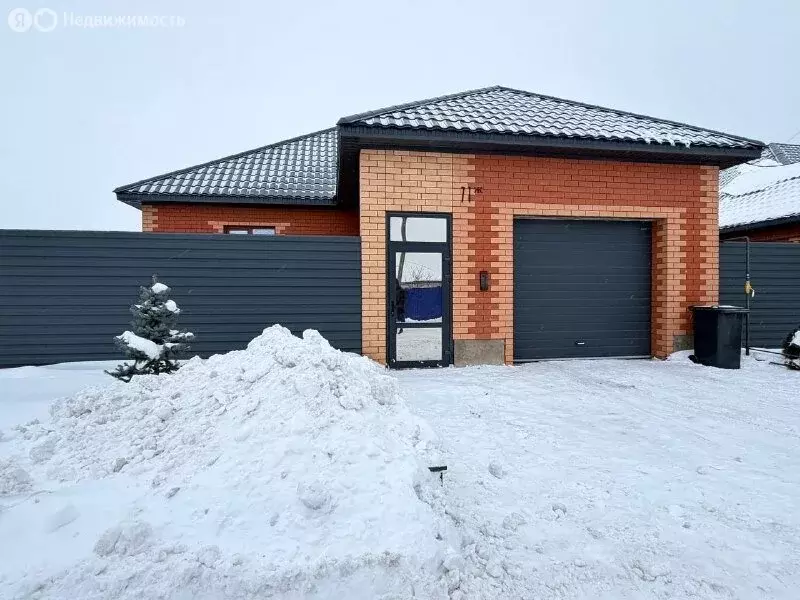 Дом в Бузулук, Спортивная улица (150 м) - Фото 2