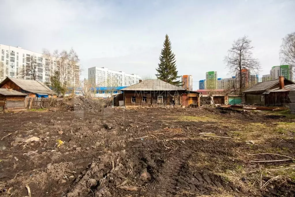 Участок в Тюменская область, Тюмень ул. Бакинских Комиссаров (16.0 ... - Фото 1