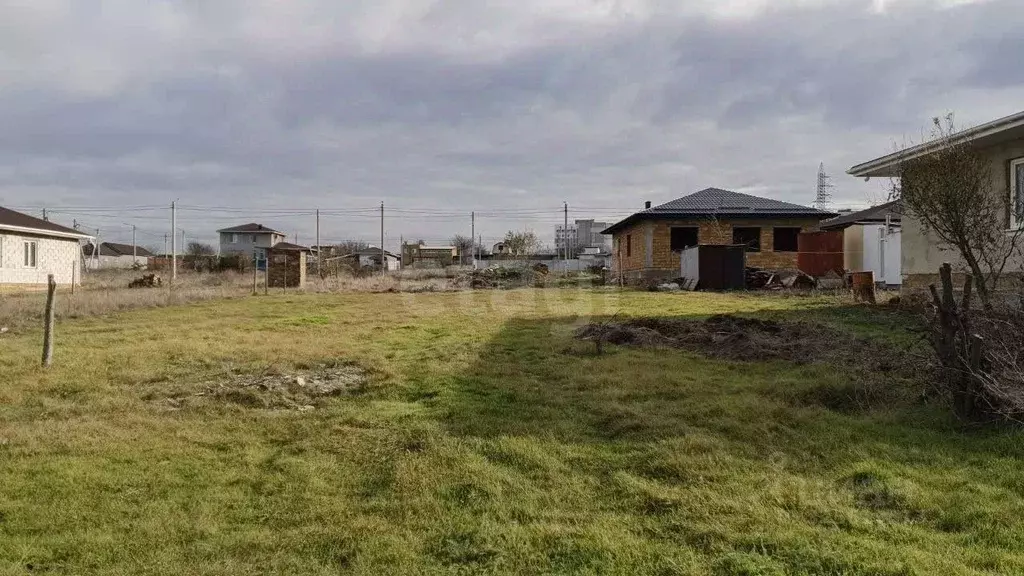 Участок в Крым, Симферопольский район, с. Мирное  (7.3 сот.) - Фото 1