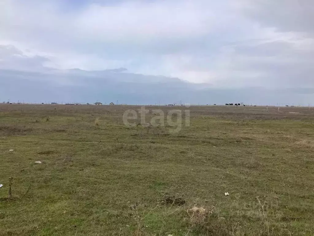 Участок в Крым, Первомайский район, Гришинское с/пос, с. Фрунзе  ... - Фото 1