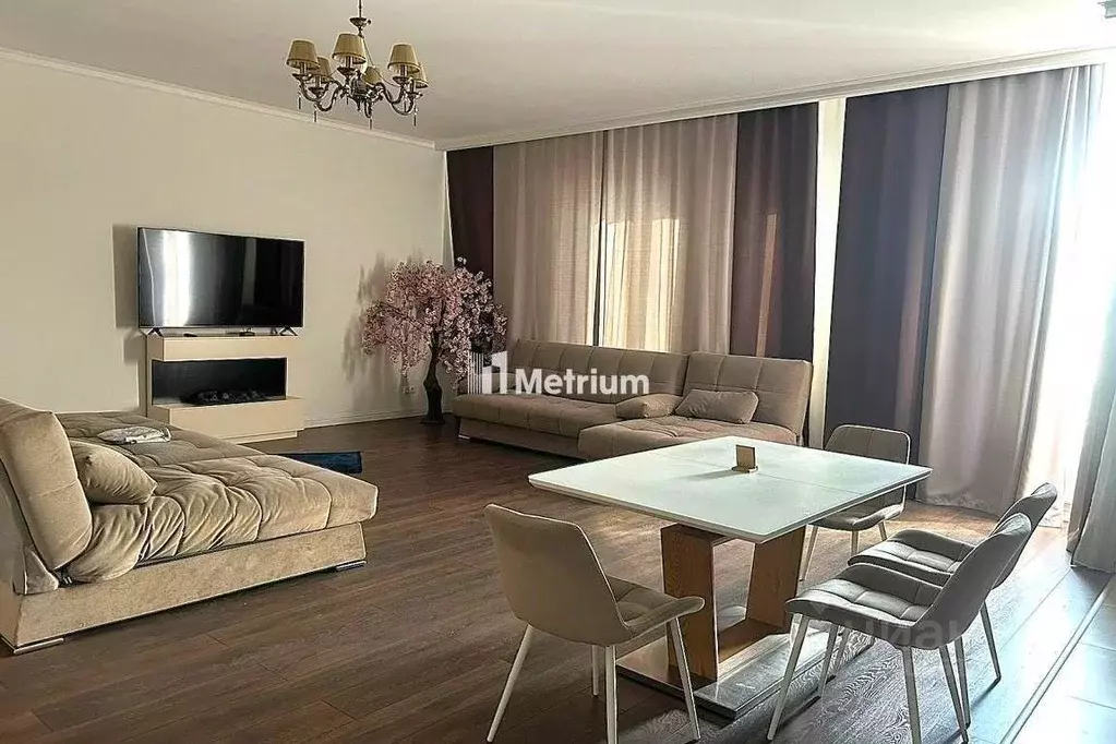 4-к кв. Москва ул. Остоженка, 11 (177.8 м) - Фото 0