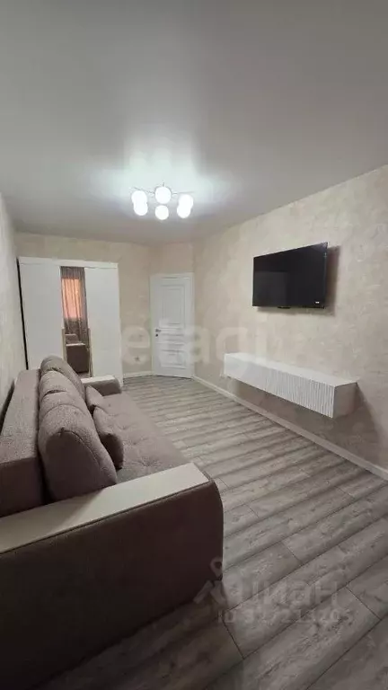 1-к кв. Ямало-Ненецкий АО, Новый Уренгой Строителей мкр, 5к5 (38.5 м) - Фото 1