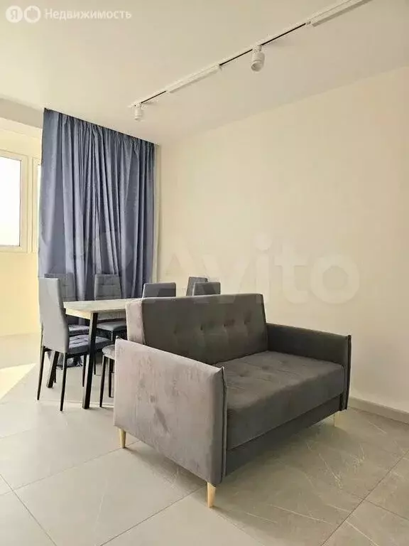 2-комнатная квартира: Новороссийск, улица Куникова, 1 (60 м) - Фото 1