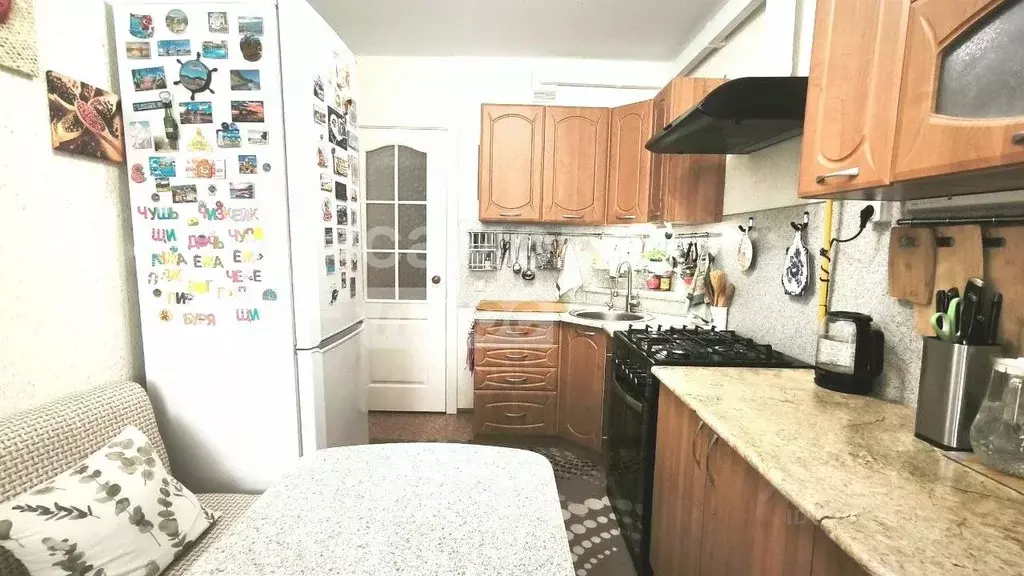 3-к кв. Волгоградская область, Волгоград ул. Маршала Воронова, 6 (69.0 ... - Фото 1