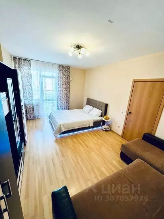 1-к кв. Свердловская область, Екатеринбург ул. Циолковского, 57 (50.0 ... - Фото 1