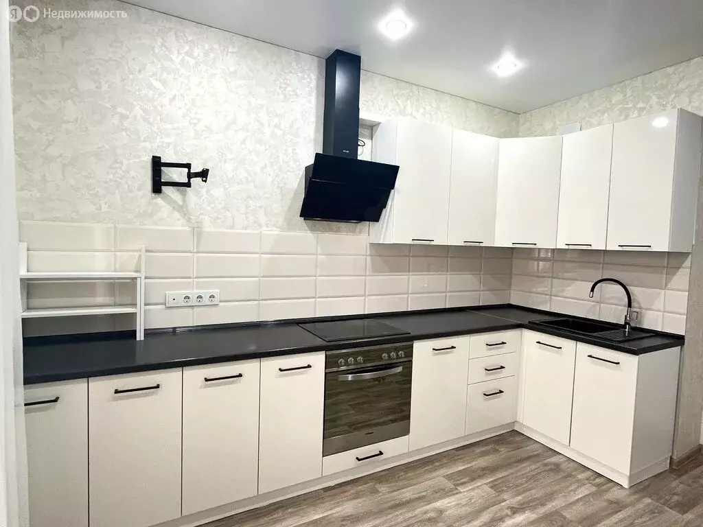 1-комнатная квартира: Энгельс, Комсомольская улица, 117к2 (44.6 м) - Фото 2