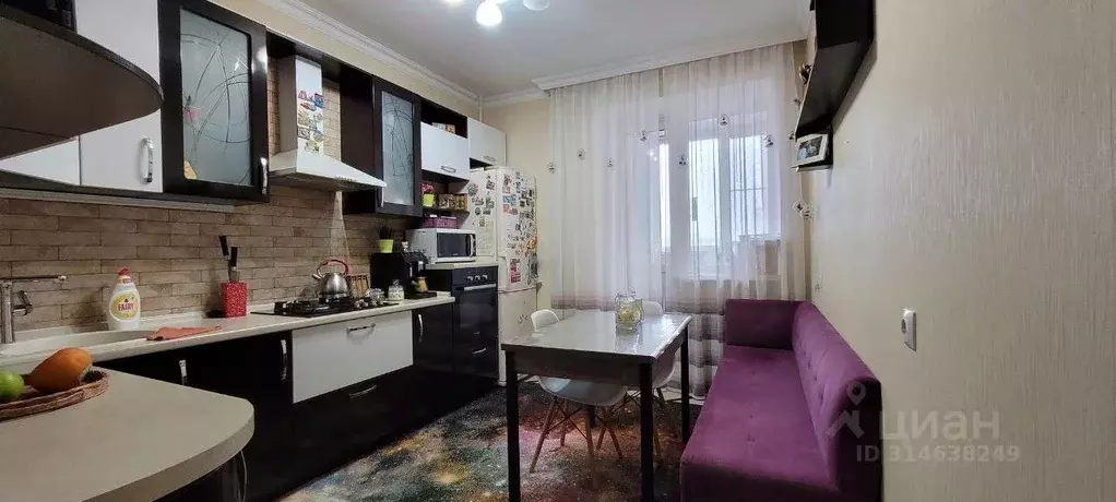2-к кв. Владимирская область, Александров ул. Жулева, 8 (63.0 м) - Фото 0