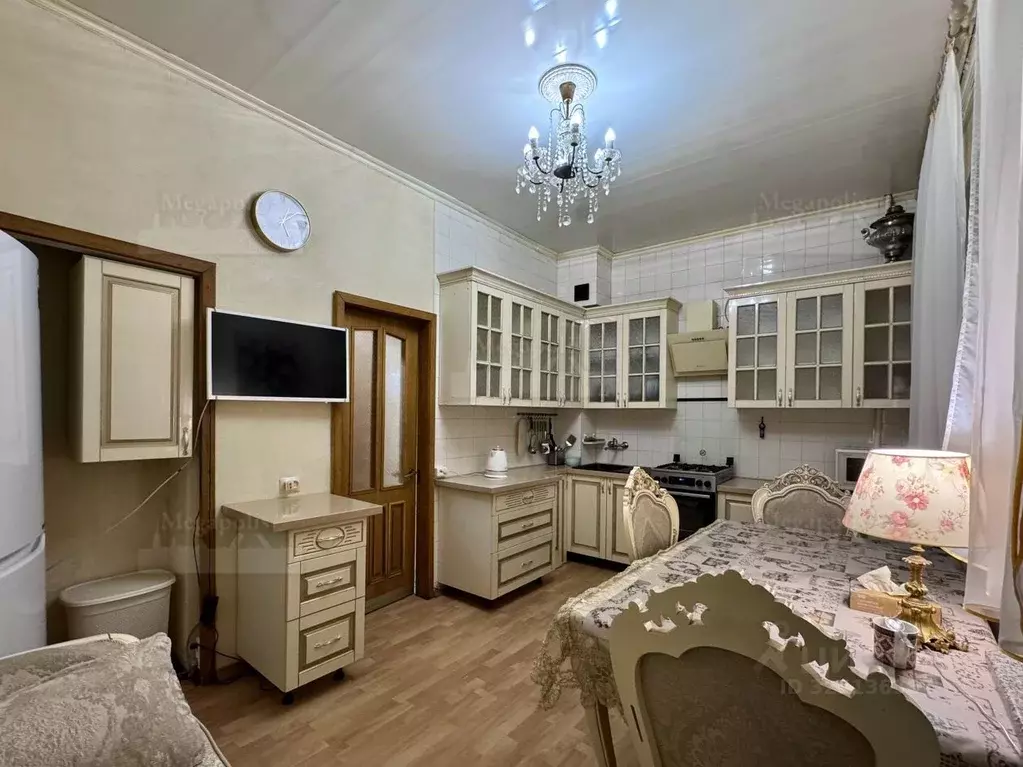 3-к кв. Санкт-Петербург просп. Малый Васильевского острова, 15 (70.0 ... - Фото 1