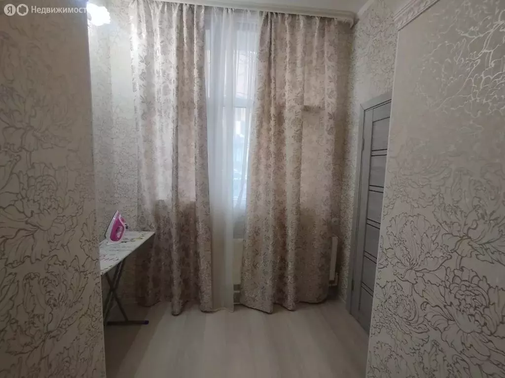 2-комнатная квартира: Феодосия, улица Ленина, 5 (54.7 м) - Фото 2