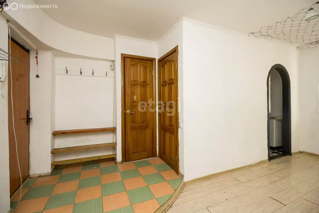 2-комнатная квартира: Тюмень, проезд Геологоразведчиков, 40 (56 м) - Фото 0