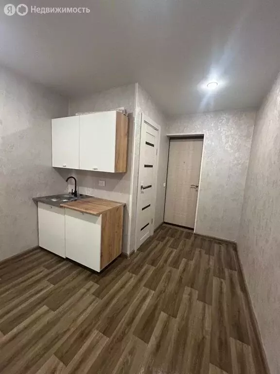 1к в 7-комнатной квартире (16 м) - Фото 1