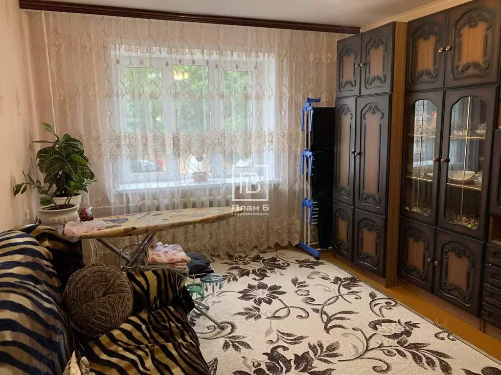 3-к кв. Калужская область, Дзержинский район, Товарково городское ... - Фото 0