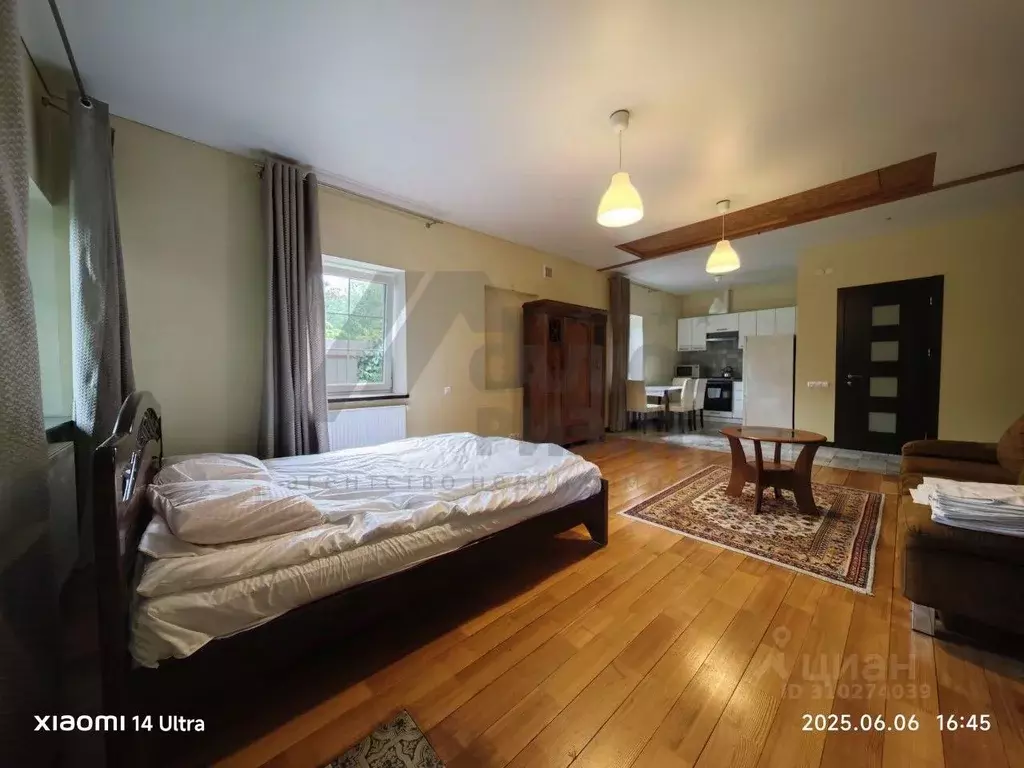 Дом в Калининградская область, Калининград Воздушная ул., 45А (204 м) - Фото 0