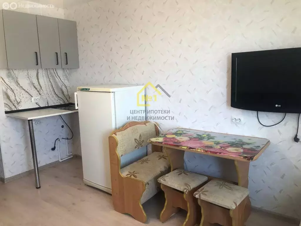 1к в 4-комнатной квартире (17.1 м) - Фото 1
