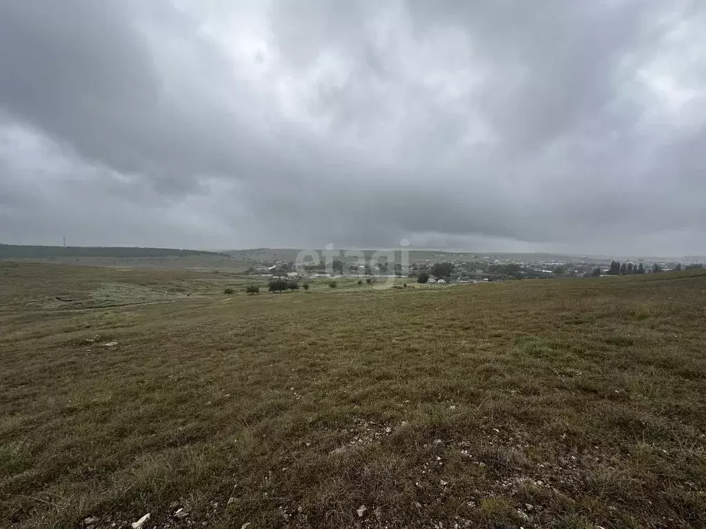 Участок в Крым, Симферопольский район, с. Урожайное ул. Таврическая ... - Фото 1