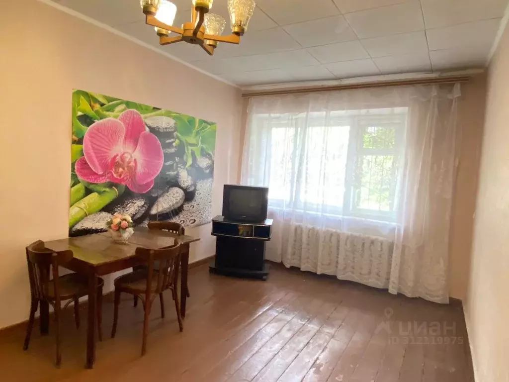 1-к кв. Саратовская область, Саратов ул. 2-я Садовая, 120 (32.0 м) - Фото 0