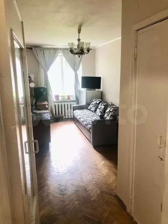 2-к. квартира, 495 м, 1/5 эт. - Фото 1