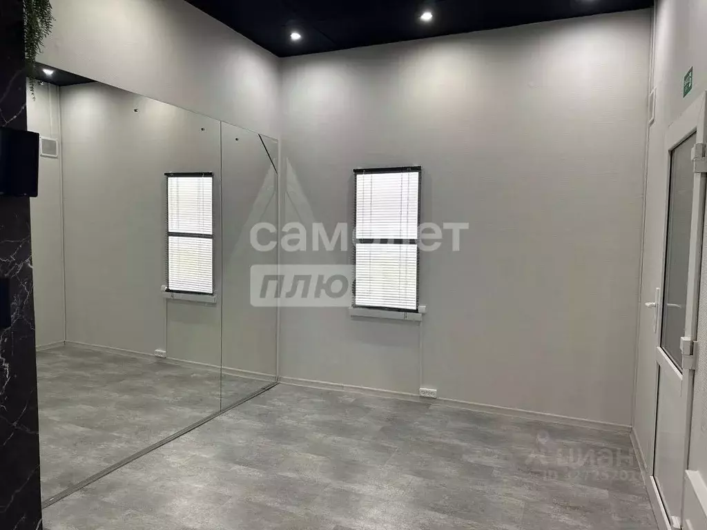 Помещение свободного назначения в Свердловская область, Екатеринбург ... - Фото 2