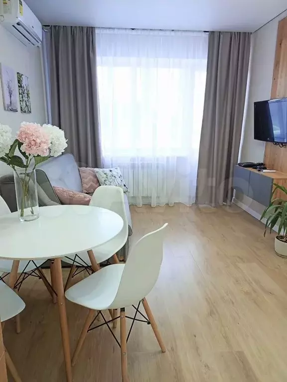 2-к. квартира, 56 м, 2/5 эт. - Фото 1