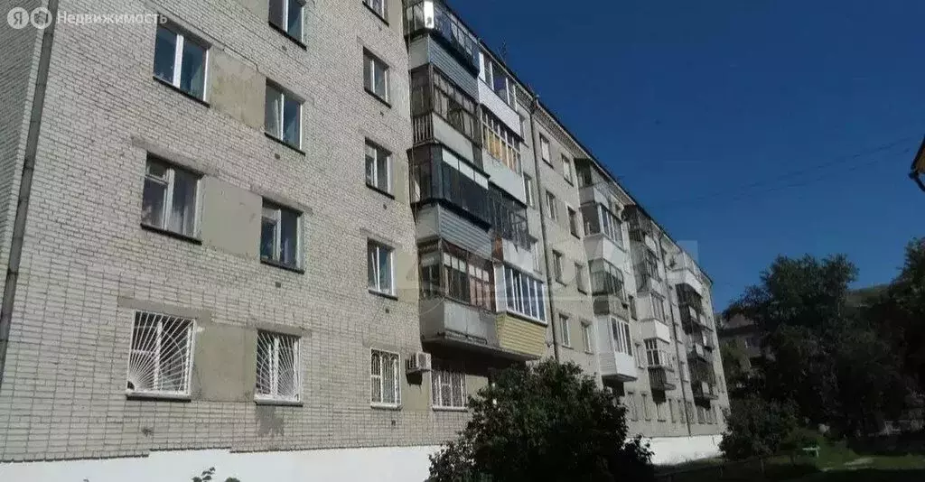 3-комнатная квартира: Курган, Новая улица, 7 (60 м) - Фото 0