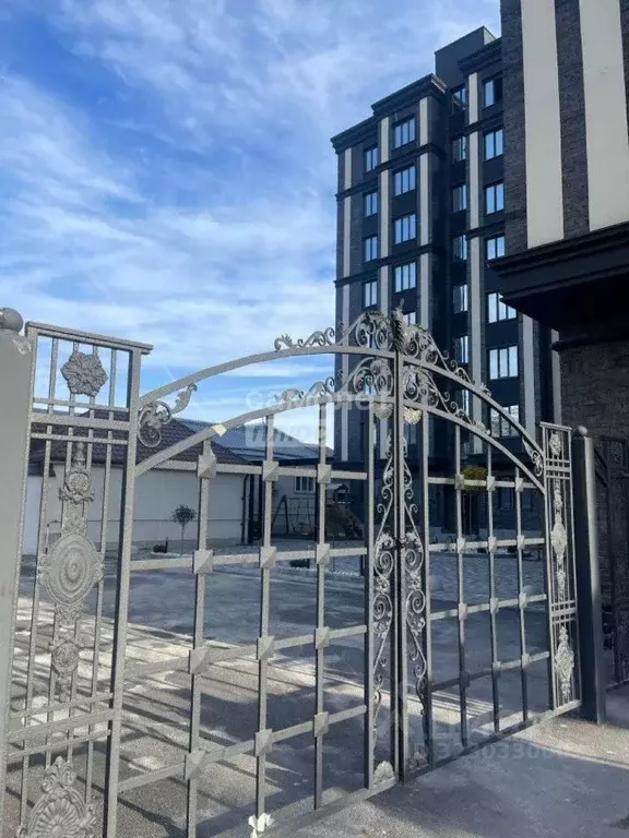 2-к кв. Кабардино-Балкария, Нальчик Кабардинская ул., 75 (76.0 м) - Фото 1