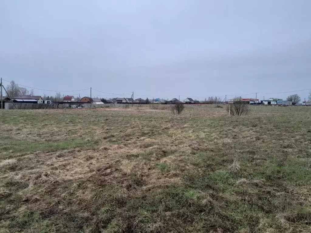 Участок в Ленинградская область, Киришский район, Кусинское с/пос, д. ... - Фото 1