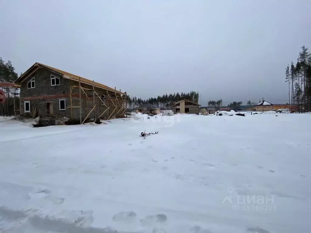 Участок в Коми, Сыктывкар городской округ, Краснозатонский пгт, ... - Фото 0