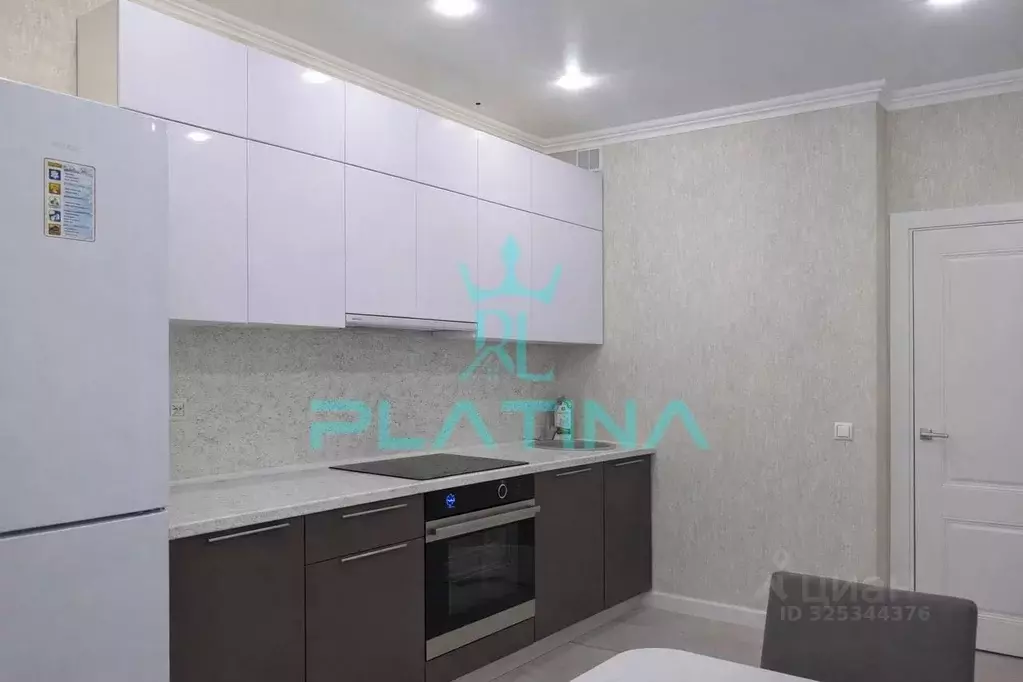 2-к кв. Татарстан, Казань ул. Разведчика Ахмерова, 9 (65.0 м) - Фото 1