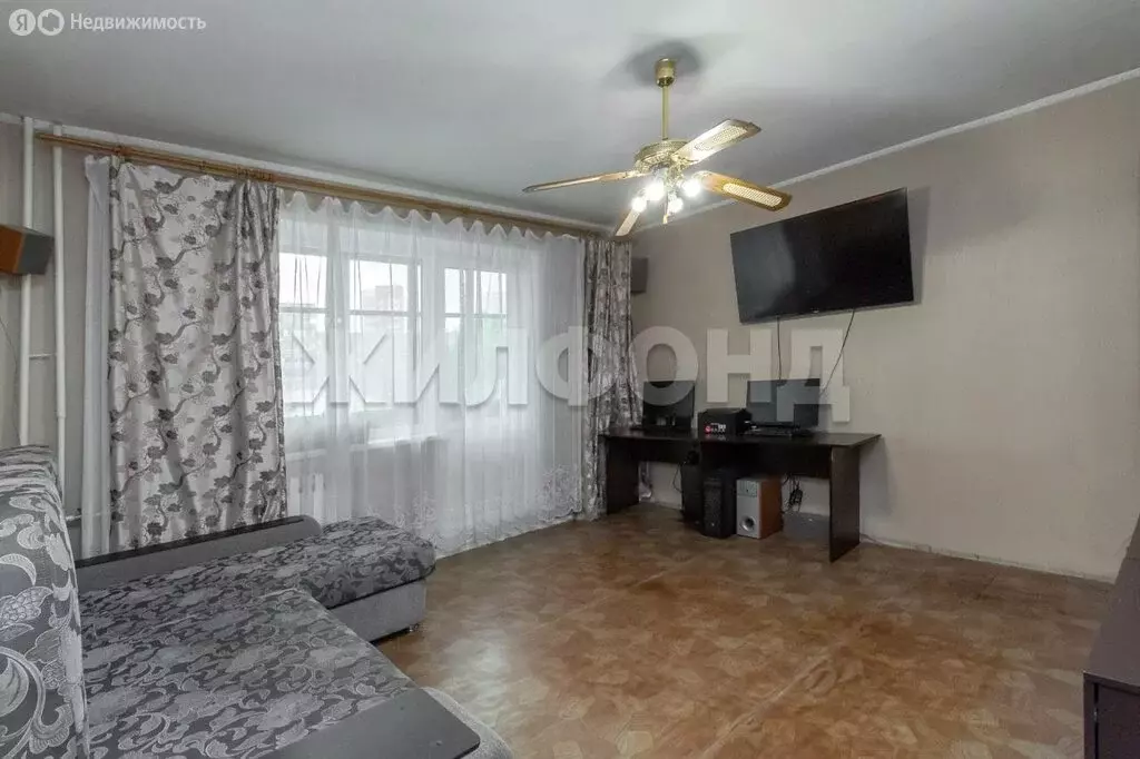 2-комнатная квартира: Барнаул, улица Островского, 8 (53.3 м) - Фото 1