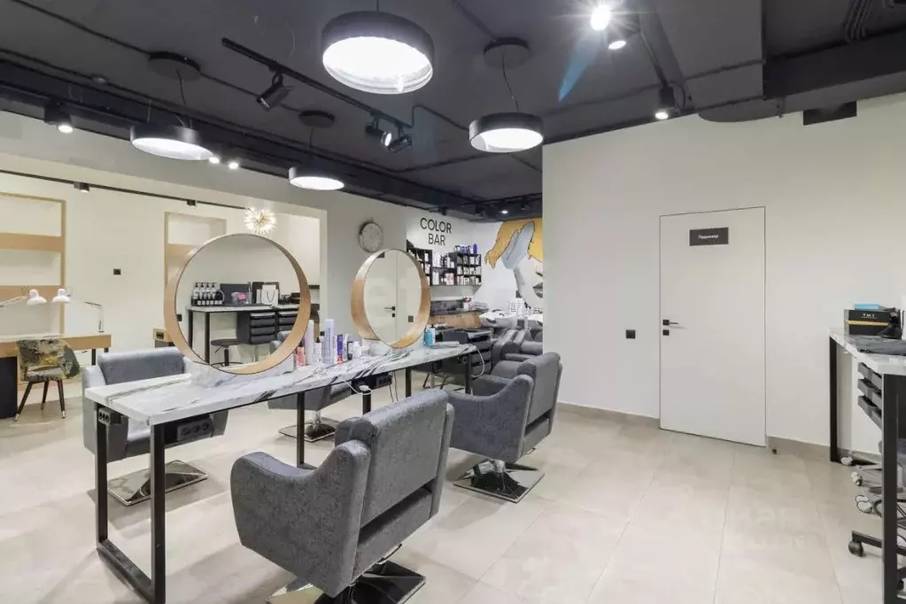 Помещение свободного назначения в Тюменская область, Тюмень ул. ... - Фото 1