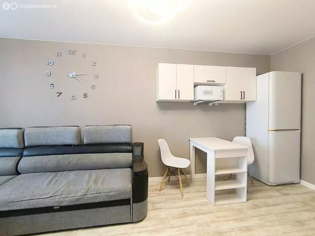 Квартира-студия: Иркутск, улица Маршала Конева, 12А (17.1 м) - Фото 2