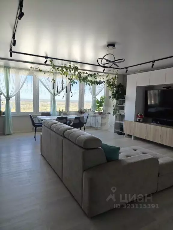 3-к кв. Ханты-Мансийский АО, Сургут ул. Александра Усольцева, 23 ... - Фото 1