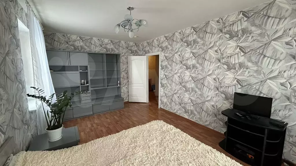 1-к. квартира, 39 м, 5/10 эт. - Фото 1