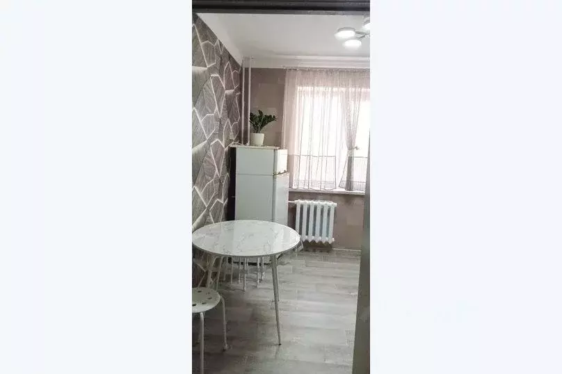 1-к кв. Омская область, Омск ул. Крупской, 12 (41.0 м) - Фото 1