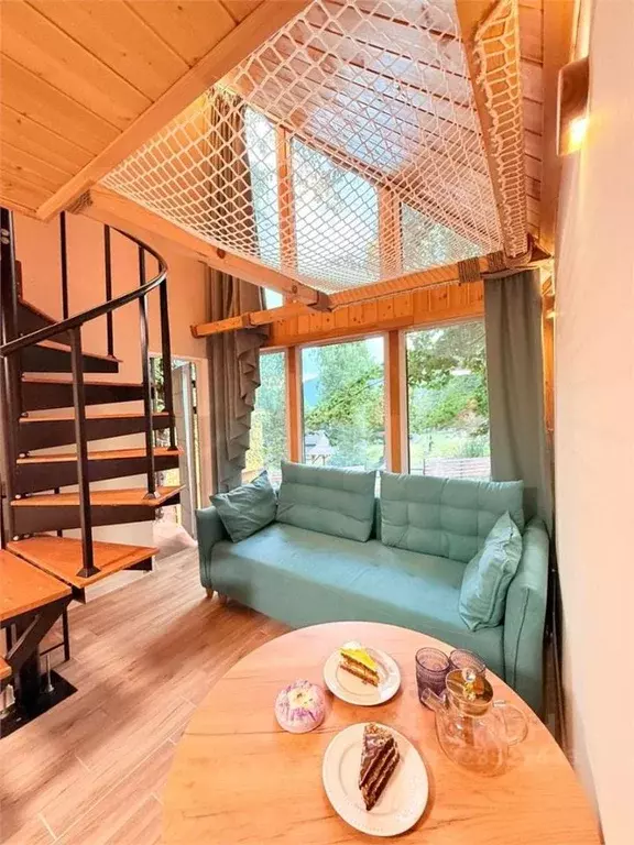 Дом в Карачаево-Черкесия, Зеленчукский район, с. Архыз  (25 м) - Фото 1