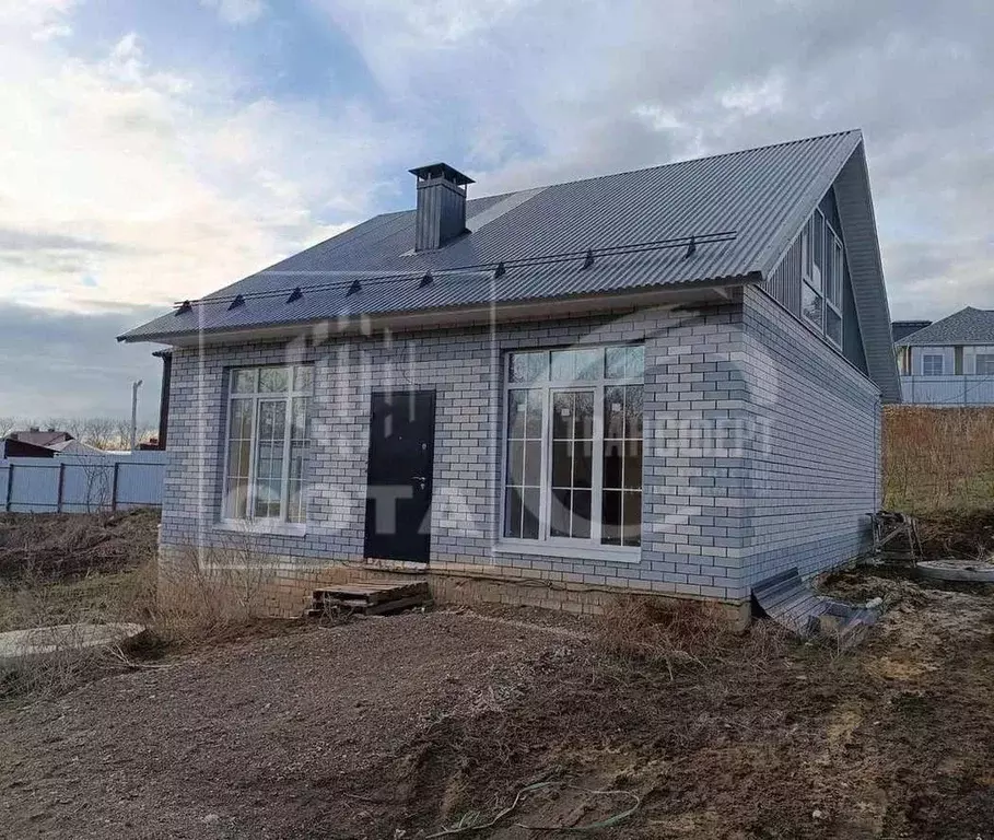 Дом в Воронежская область, с. Новая Усмань ул. Генерала Полубоярова, ... - Фото 0
