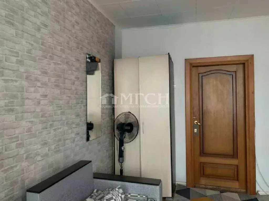 Продается комната в 3-комнатной квартире - Фото 1