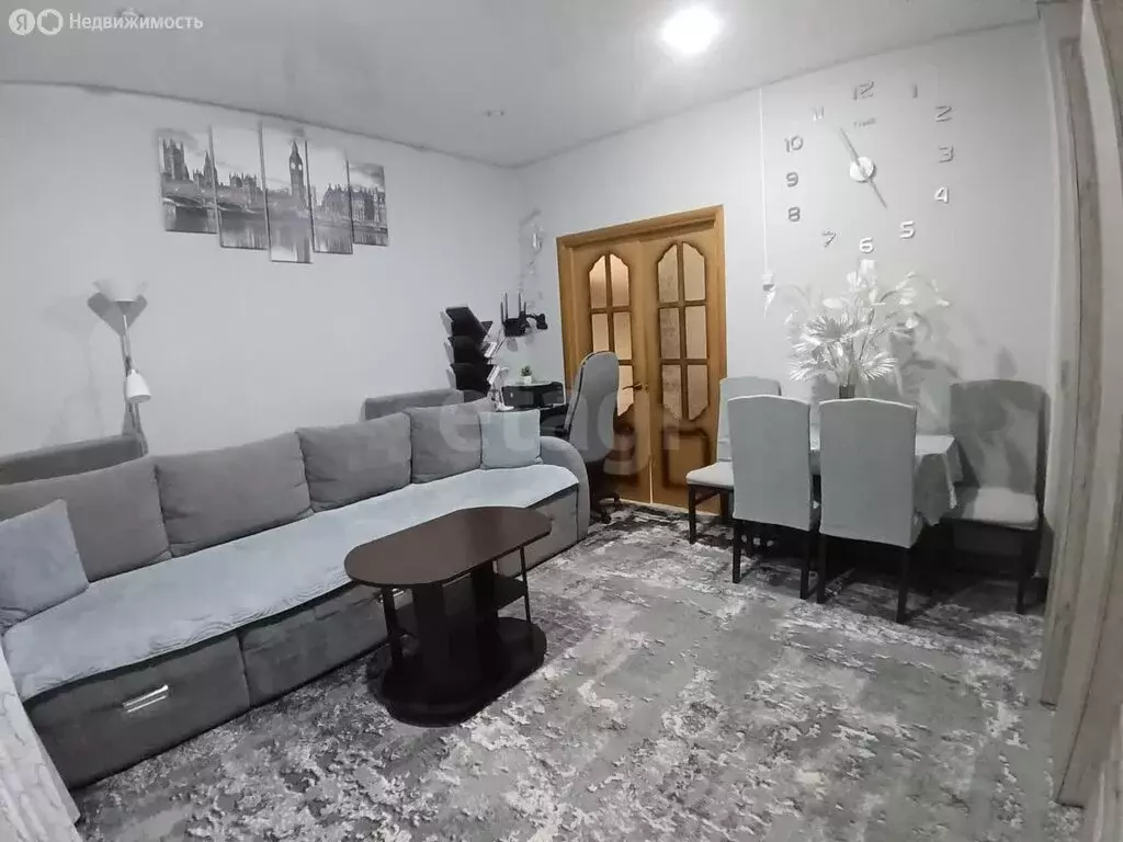 2-комнатная квартира: Богородицк, улица Коммунаров, 35 (49 м) - Фото 1