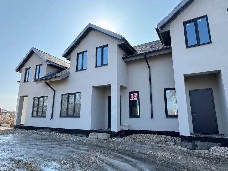 Таунхаус в Саратовская область, с. Усть-Курдюм проезд Спортивный (239 ... - Фото 1