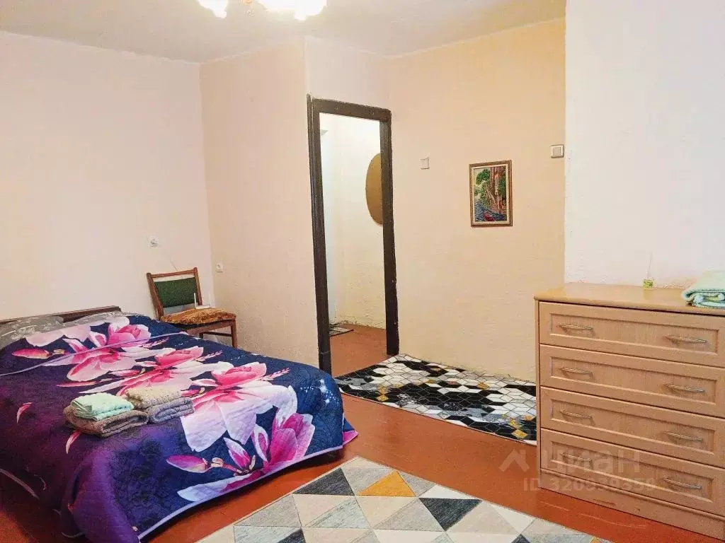 2-к кв. Псковская область, Великие Луки просп. Ленина, 22 (41.0 м) - Фото 0