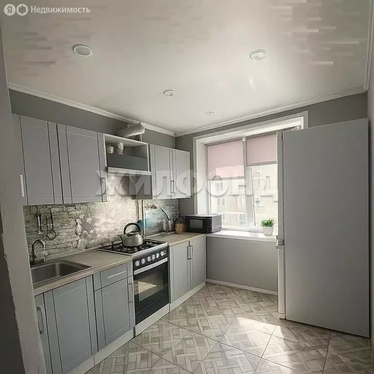 3-комнатная квартира: городское поселение Пролетарский, рабочий ... - Фото 1