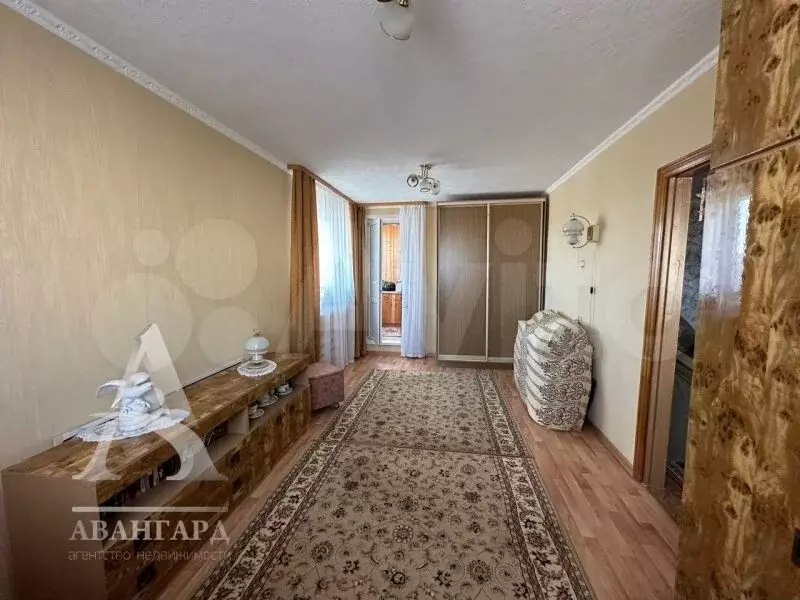 3-к. квартира, 70 м, 6/9 эт. - Фото 1